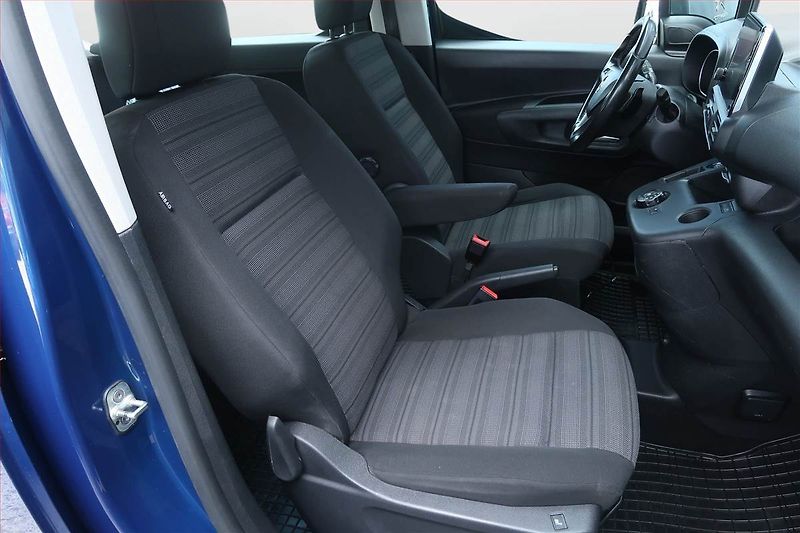 Opel Combo (2021) Edition 1.2 Turbo, 5Míst - fotka 9 z 24