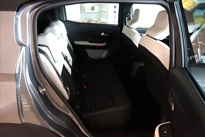 Citroën C3 Aircross (2026) 1,2 Hybrid 145k Automatic MAX - fotka 11 z 22