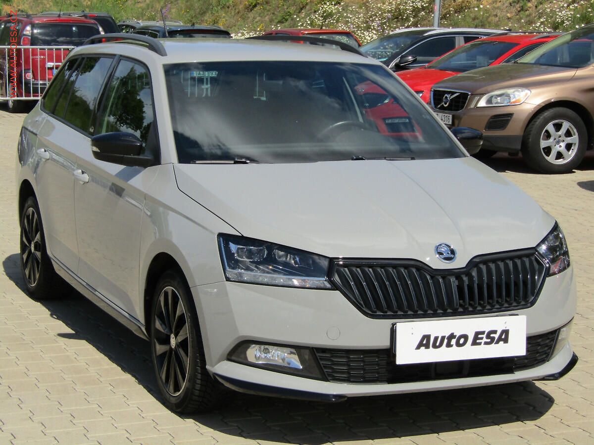 Škoda Fabia 1.0 TSI, ČR, servis.kniha