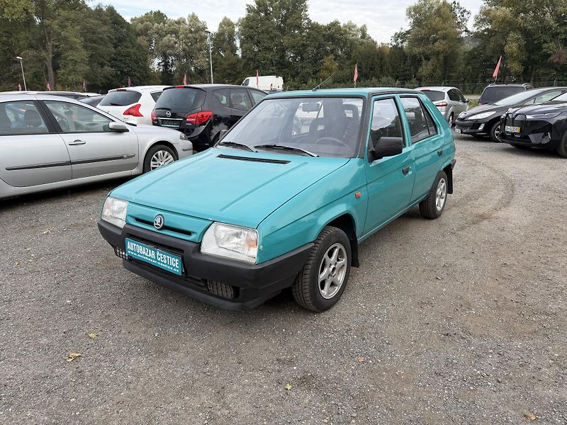 Škoda Favorit 135 - fotka 3 z 19