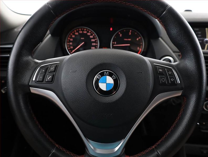 BMW X1 (2013) xDrive18d, 4X4, Automat, Navi - fotka 8 z 18