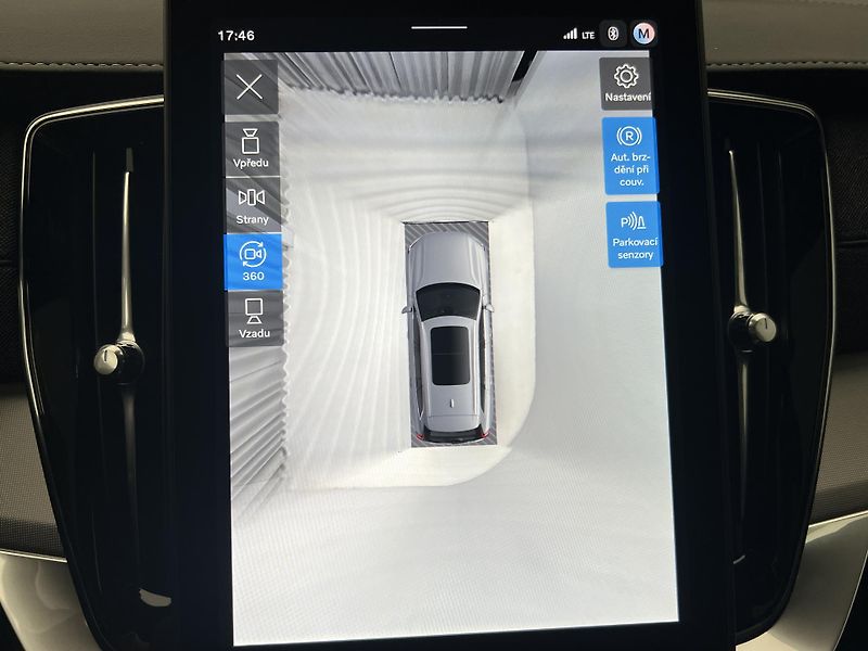 Volvo XC90 (2026) B5 AWD BLACK EDITION PLUS - fotka 34 z 49
