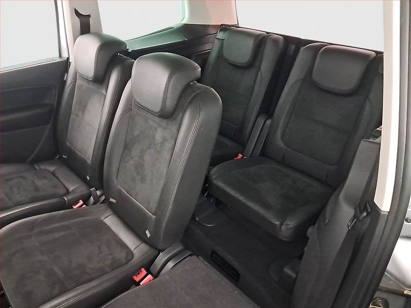 Volkswagen Sharan (2015) 2.0 TDI, 4X4, 7 míst, ČR - fotka 22 z 22