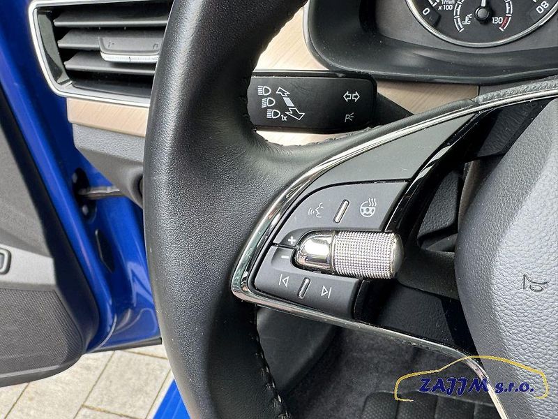 Škoda Scala Style plus 81kw + el kufr - fotka 19 z 51