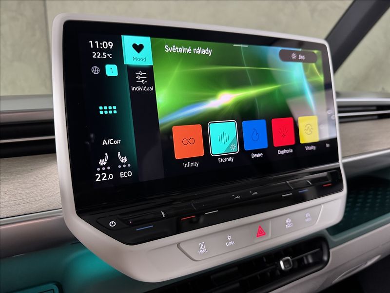 Volkswagen ID.Buzz Pro 150kW IQ Light 360° Kamera - fotka 41 z 50