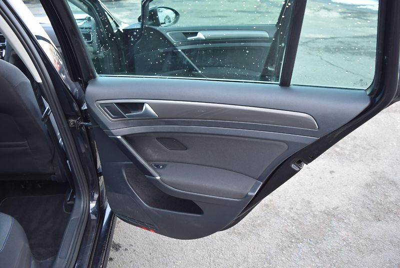 Volkswagen Golf Variant (2018) 1.4TSI 92kw COMFORTLIN PAN TAŽ - fotka 43 z 48