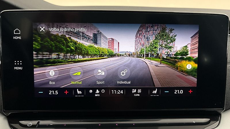 Škoda Octavia 2.0 TDI DSG Style Combi - fotka 25 z 25