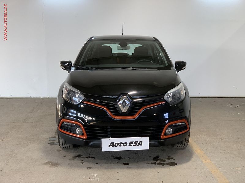 Renault Captur (2013) 0.9 TCe, Navi, park.čidla - fotka 2 z 18