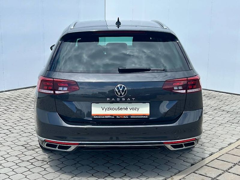 Volkswagen Passat Business  2,0TDi - fotka 23 z 24