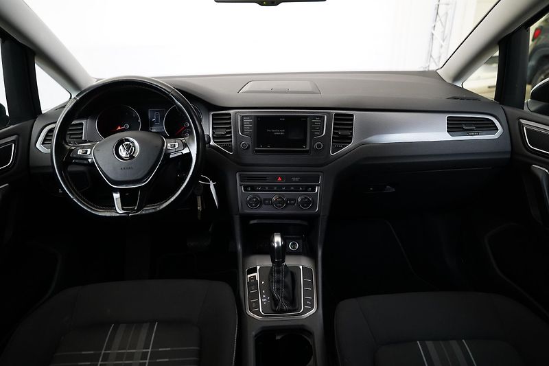 Volkswagen Golf - fotka 5 z 28