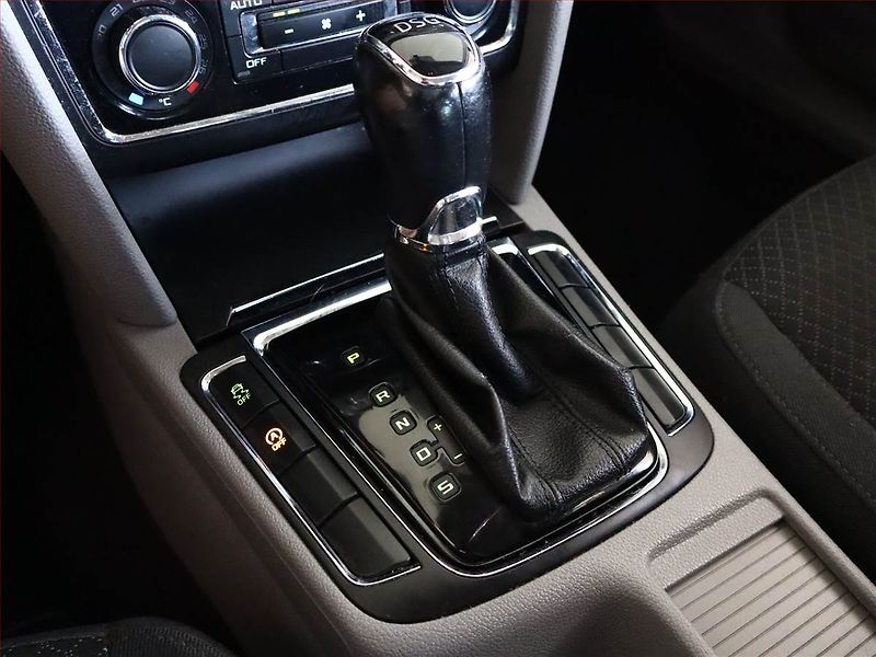 Škoda Superb (2014) Ambition 2.0 TDI, Automat - fotka 11 z 16