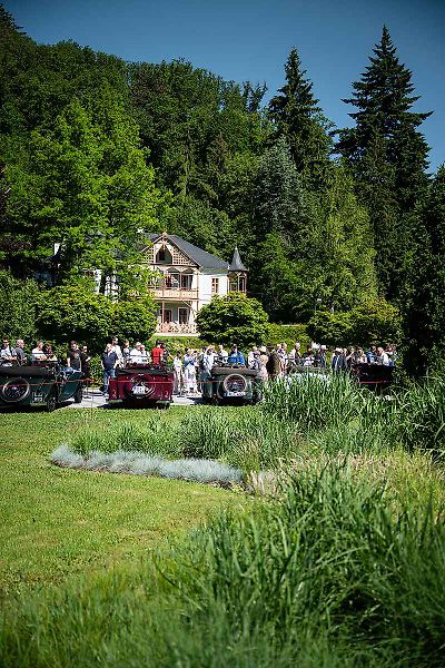 Automobilové skvosty byly k vidění v sobotu v lázeňském městě, kde se při závěru akce Concours d’Elegance Luhačovice 2026 představilo více než 50 historických automobilů z několika evropských zemí.