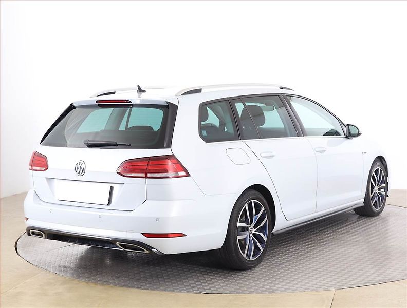 Volkswagen Golf (2017) R-Line 2.0 TDI, Automat, Navi - fotka 5 z 19