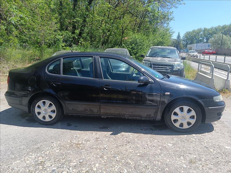 Seat Toledo 1,9 TDi  Stella - fotka 14 z 21