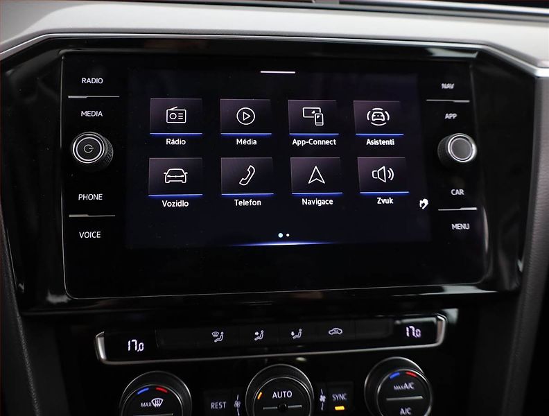 Volkswagen Passat (2020) Business 2.0 TDI, Automat - fotka 14 z 17