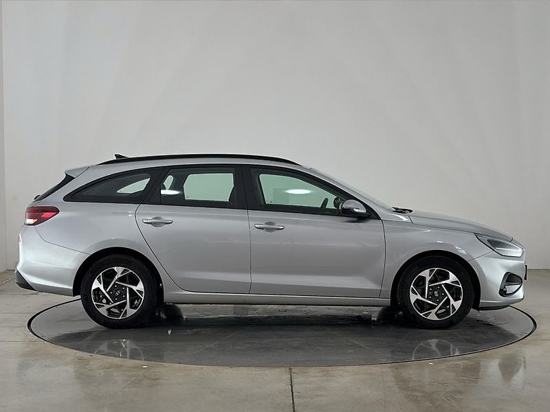 Hyundai i30 Smart DCT - fotka 16 z 30