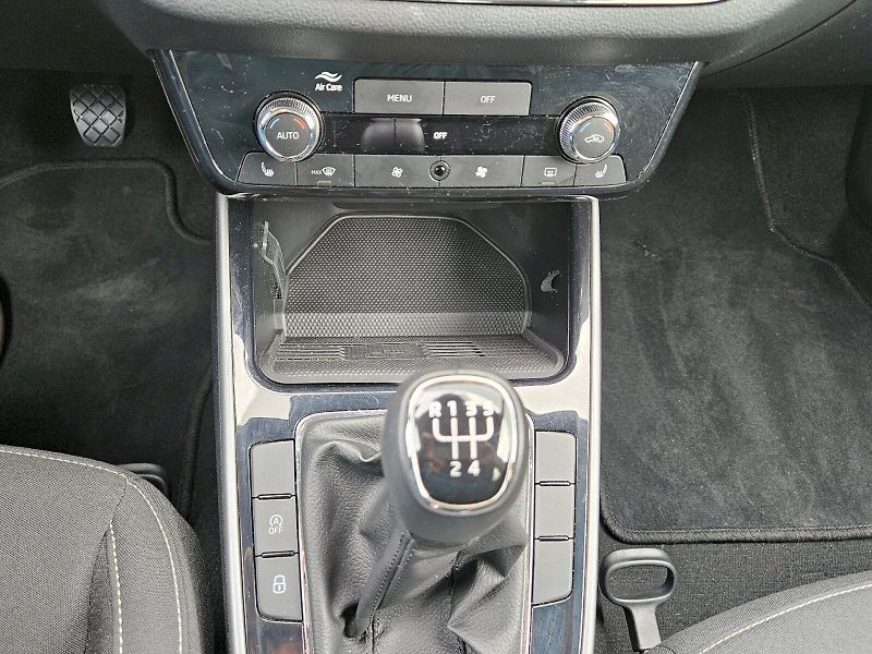 Škoda Fabia (2025) SELECTION TSI 70/1.0 M5F - fotka 22 z 27