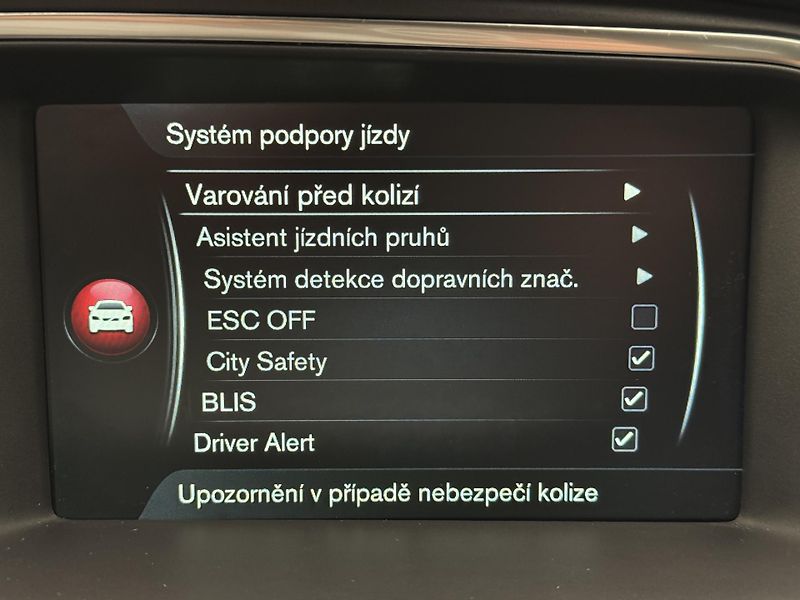 Volvo V40 D2 KINETIC REZERVACE - fotka 42 z 47