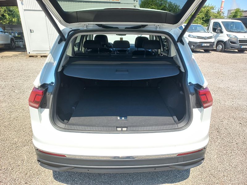 Volkswagen Tiguan Allspace (2023) 2.0TDi 110kW 4x4 DSG ČR DPH - fotka 12 z 21