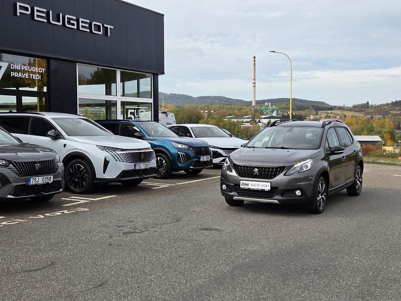 Peugeot 2008 (2019) 1.2 PT 130 GT line MAN 6 - fotografie inzerátu