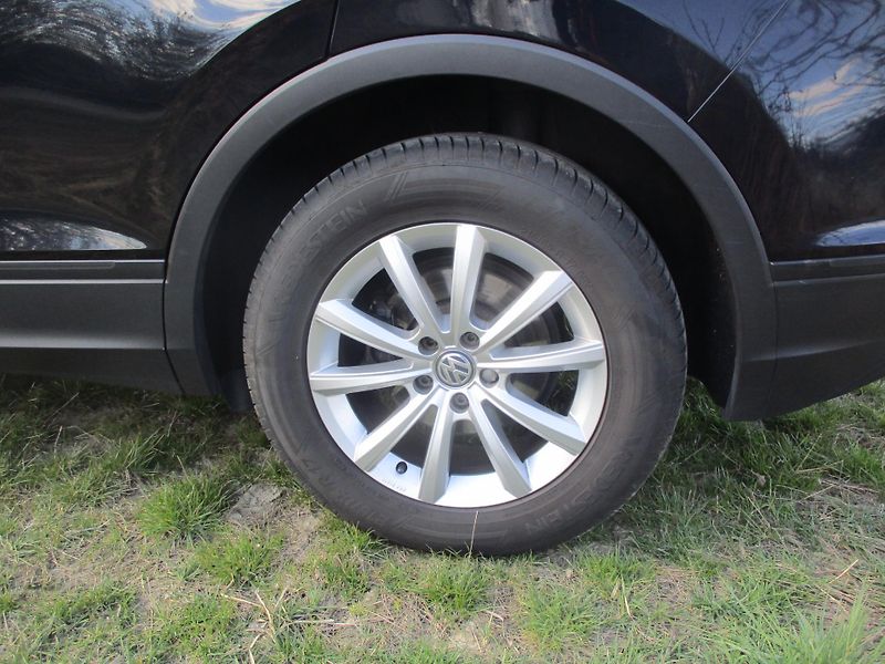 Volkswagen Tiguan 2.0TDi 110kW*TZ*PANORAMA*6MAN - fotka 35 z 43