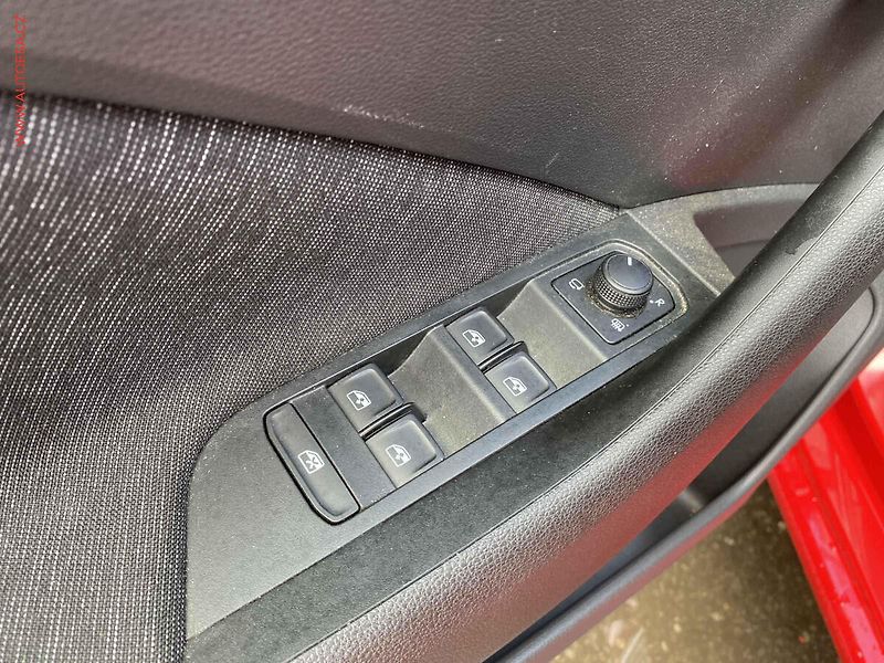 Škoda Scala (2023) 1.5 TSi, 1.maj,ČR, Style - fotka 13 z 19