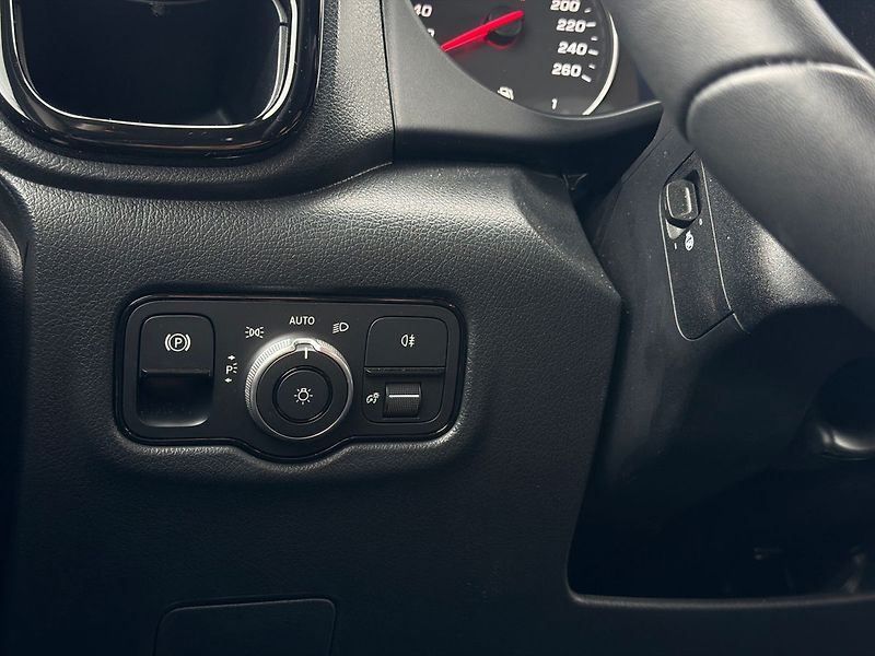 Mercedes-Benz Vito 114 CDI Tourer Select  L RWD - fotka 21 z 35