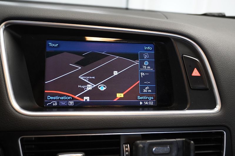 Audi Q5  2,0 TFSI QUATTRO AUT. - fotka 16 z 27