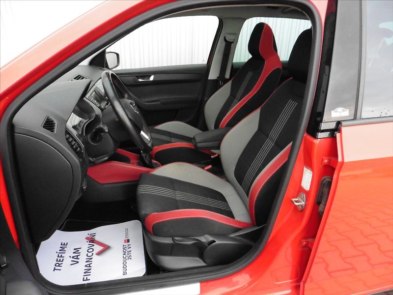 Škoda Fabia 1,4 TDI Monte Carlo - fotka 12 z 14