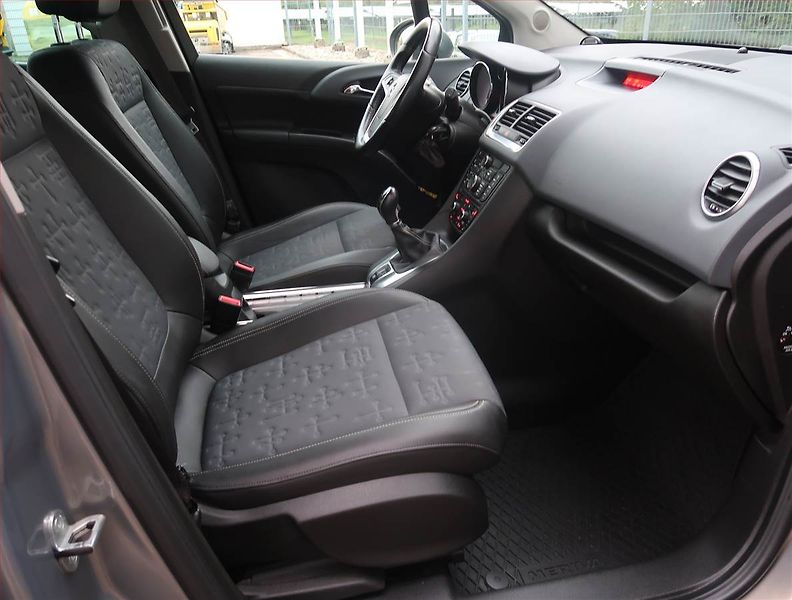 Opel Meriva (2013) 1.4 Turbo, ČR,1.maj - fotka 9 z 17