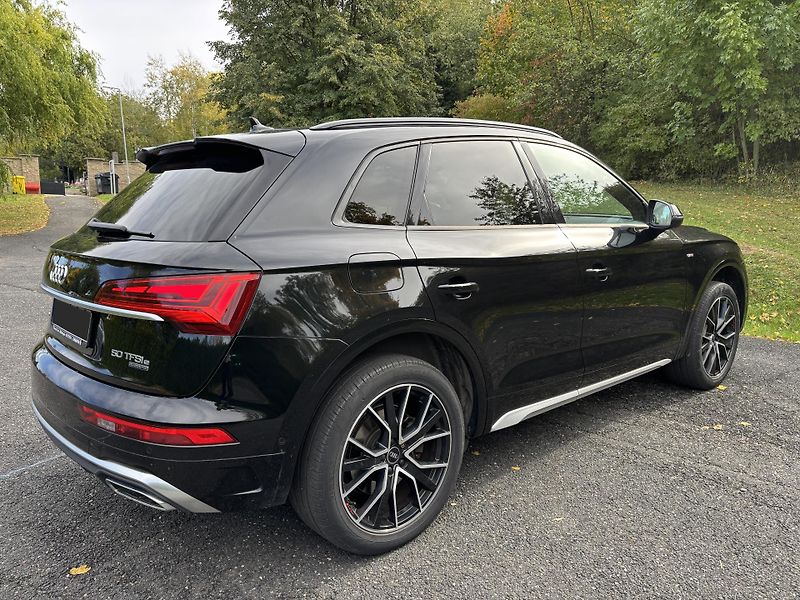 Audi Q5 (2021) 50TFSIe SLine PANO NOV BATERIE - fotka 5 z 38