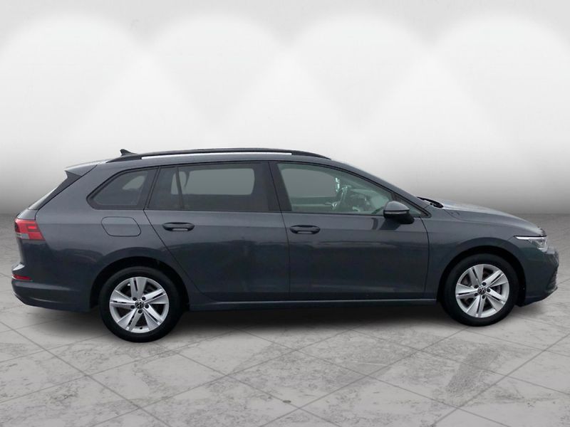 Volkswagen Golf Wa 2.0 Life DT085 Variant 2.0 - fotka 8 z 27