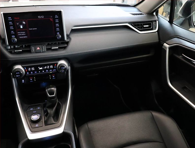 Toyota RAV4 (2021) 2.5 Hybrid - fotka 8 z 30