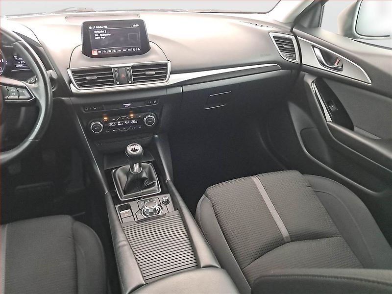 Mazda 3 (2017) Emotion 2.0 Skyactiv-G, Navi - fotka 8 z 16