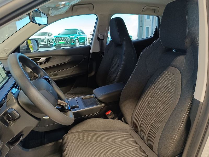 Chery Tiggo 4 HEV (2026) COMFORT 1.5 IDHE HEV - fotka 9 z 13