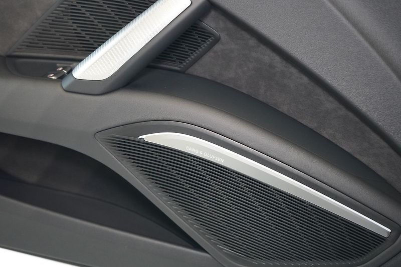 Audi TT RS Quattro, B&O, Matrix LED - fotka 23 z 47