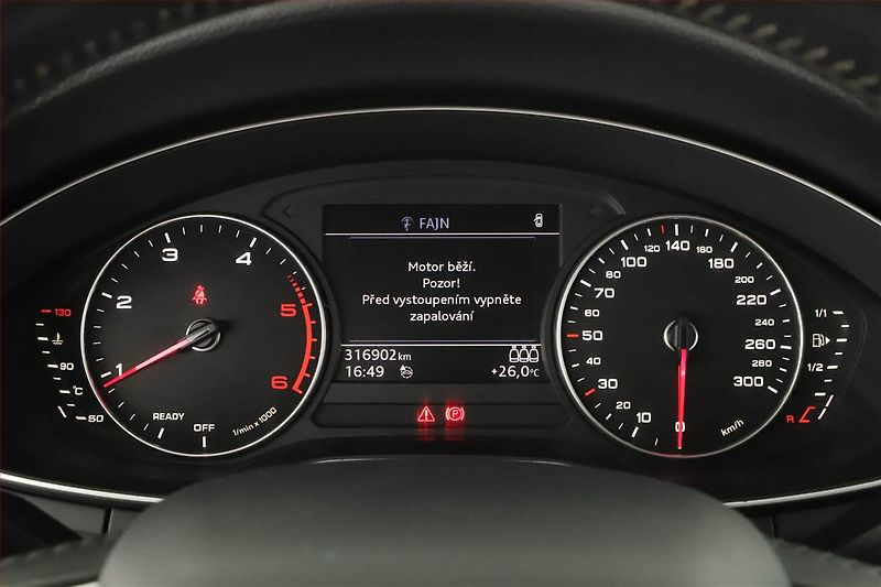 Audi A4 (2016) 2.0 TDI, Xenony, Tempomat - fotka 8 z 14