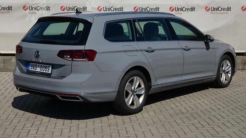 Volkswagen Passat 2.0 TDI 147kW BMT 4MOT DSG Ele - fotka 3 z 24