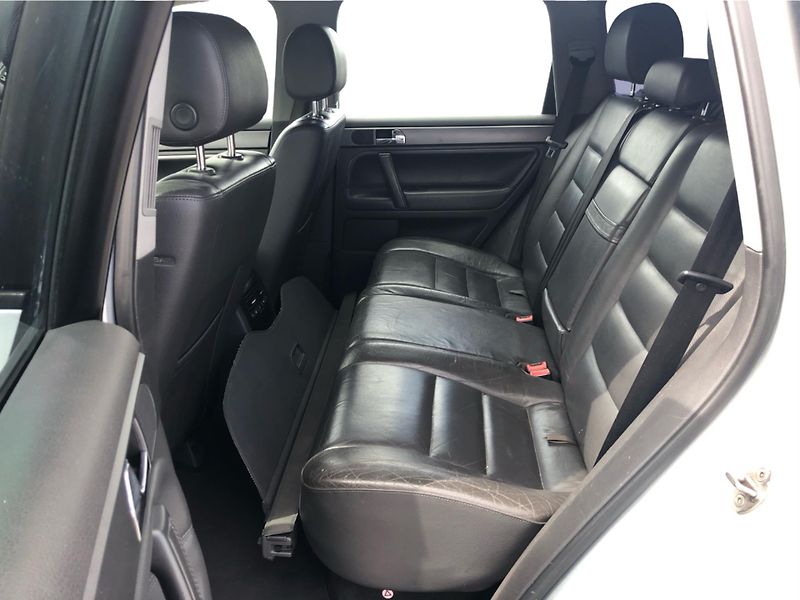 Volkswagen Touareg A 3,0 TDI - fotka 12 z 26