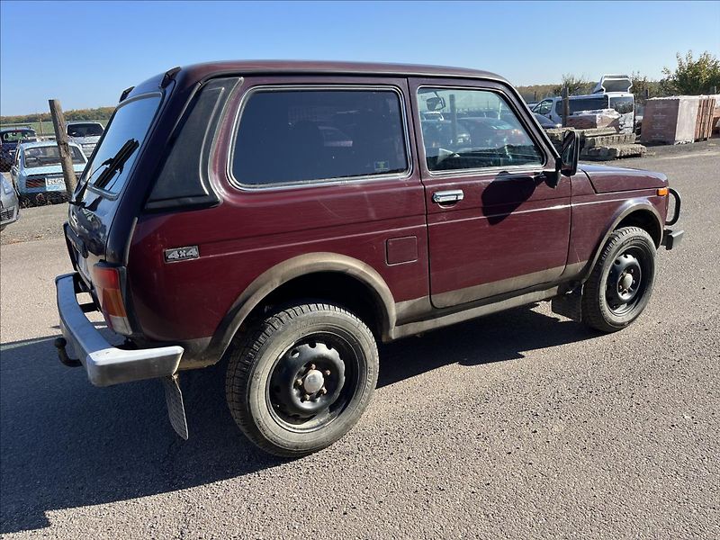 Lada Niva 1,7 i PRAKTIK 2MÍSTA 4x4 TAŽNÉ - fotka 5 z 30