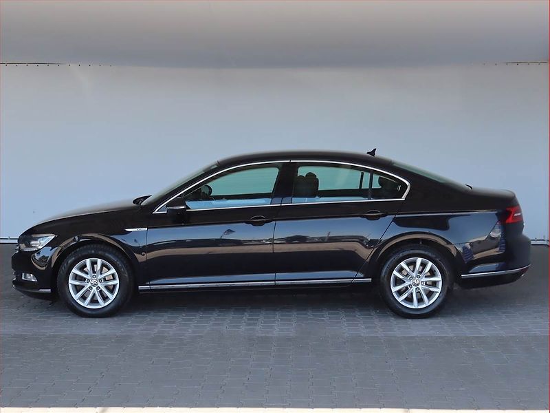 Volkswagen Passat (2017) 2.0 TDI, 4X4, Automat - fotka 3 z 25