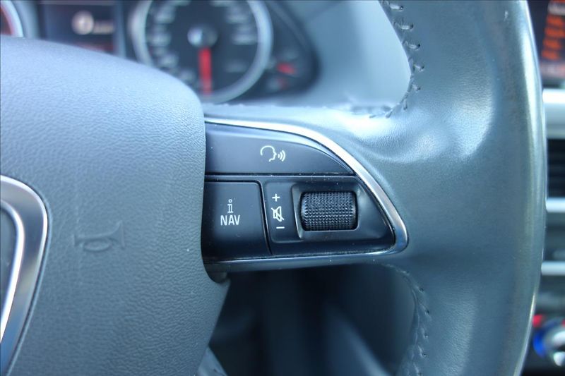 Audi Q5 2,0 TDi 120KW,S-TRONIC,QATTRO. - fotka 30 z 36
