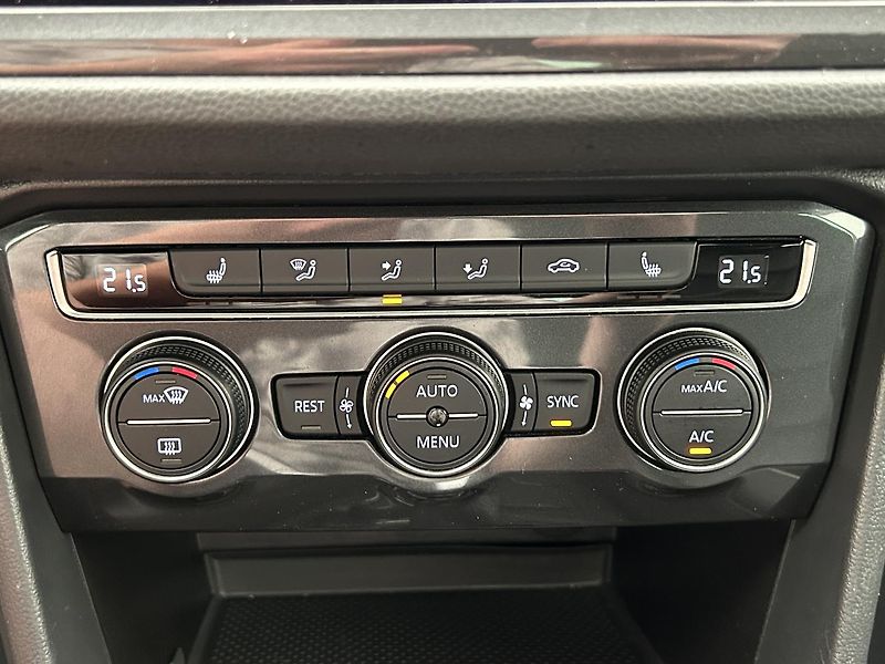 Volkswagen Tiguan 2.0 TDI 4x4 Highline DSG - fotka 25 z 34