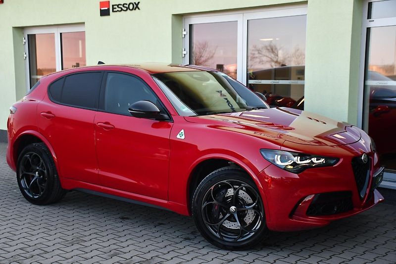 Alfa Romeo Stelvio 2.9V6 Bi-T.382 kW QUADRIFOGLIO - fotka 2 z 45