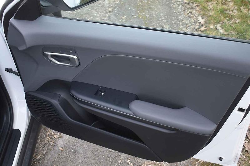 Kia K4 je nepochybně přitažlivý vůz.