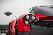 Pagani Huayra.