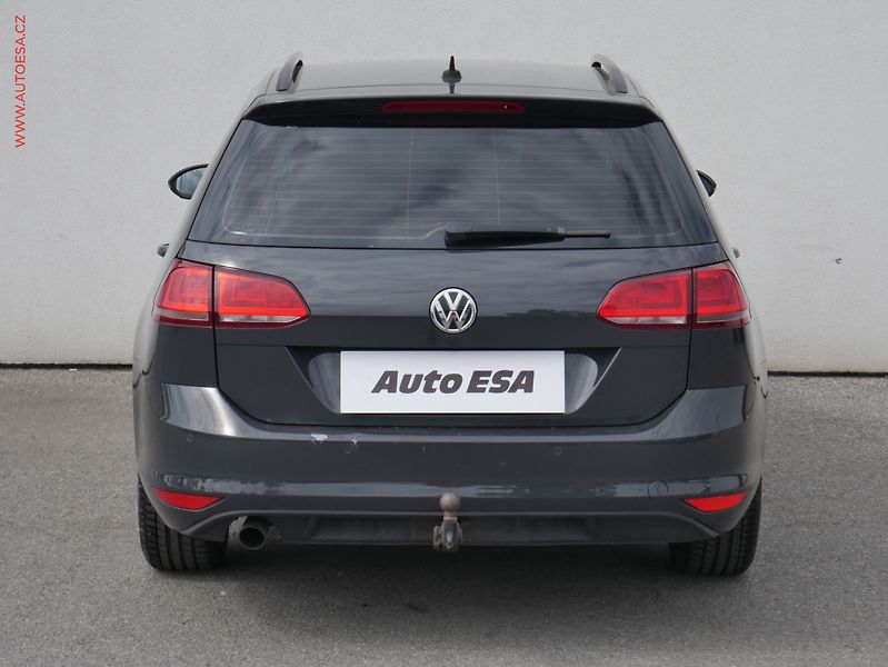 Volkswagen Golf (2014) 1.6 TDi, DSG, TZ - fotka 5 z 22