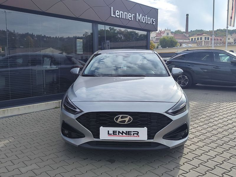 Hyundai i30 1.5 T-GDI/103kW Style DCT - fotka 2 z 34