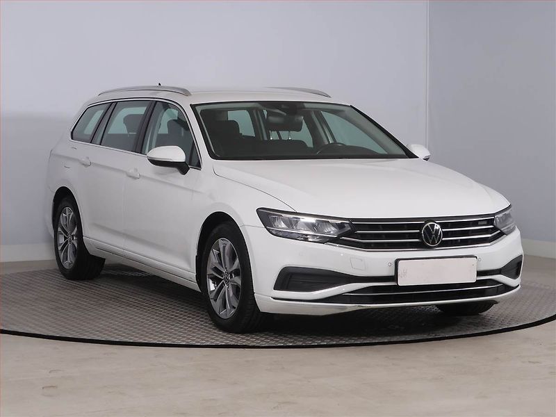 Volkswagen Passat (2020) Business 1.5 TSI, ČR,1.maj - fotografie inzerátu