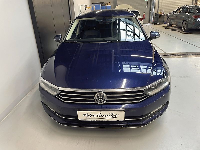 Volkswagen Passat (2017) 2.0TDI,140kW,DSG,HIGHLINE,DPH, - fotka 2 z 41